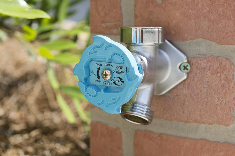 SharkBite 24626LFA 90 Degree Hose Bibb, 1/2 Inch x 3/4 inch MHT, Water Valve Shut Off, Push-to-Connect, PEX, Copper, CPVC, PE-RT 8 Inch