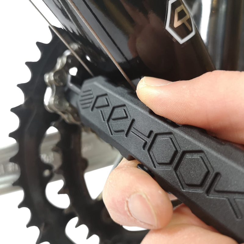 Rehook - Get your chain back on your bike in seconds. Without the mess