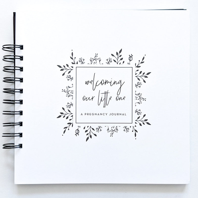 Pregnancy Journal, Black and White: A nine-month journal to document every important pregnancy milestone